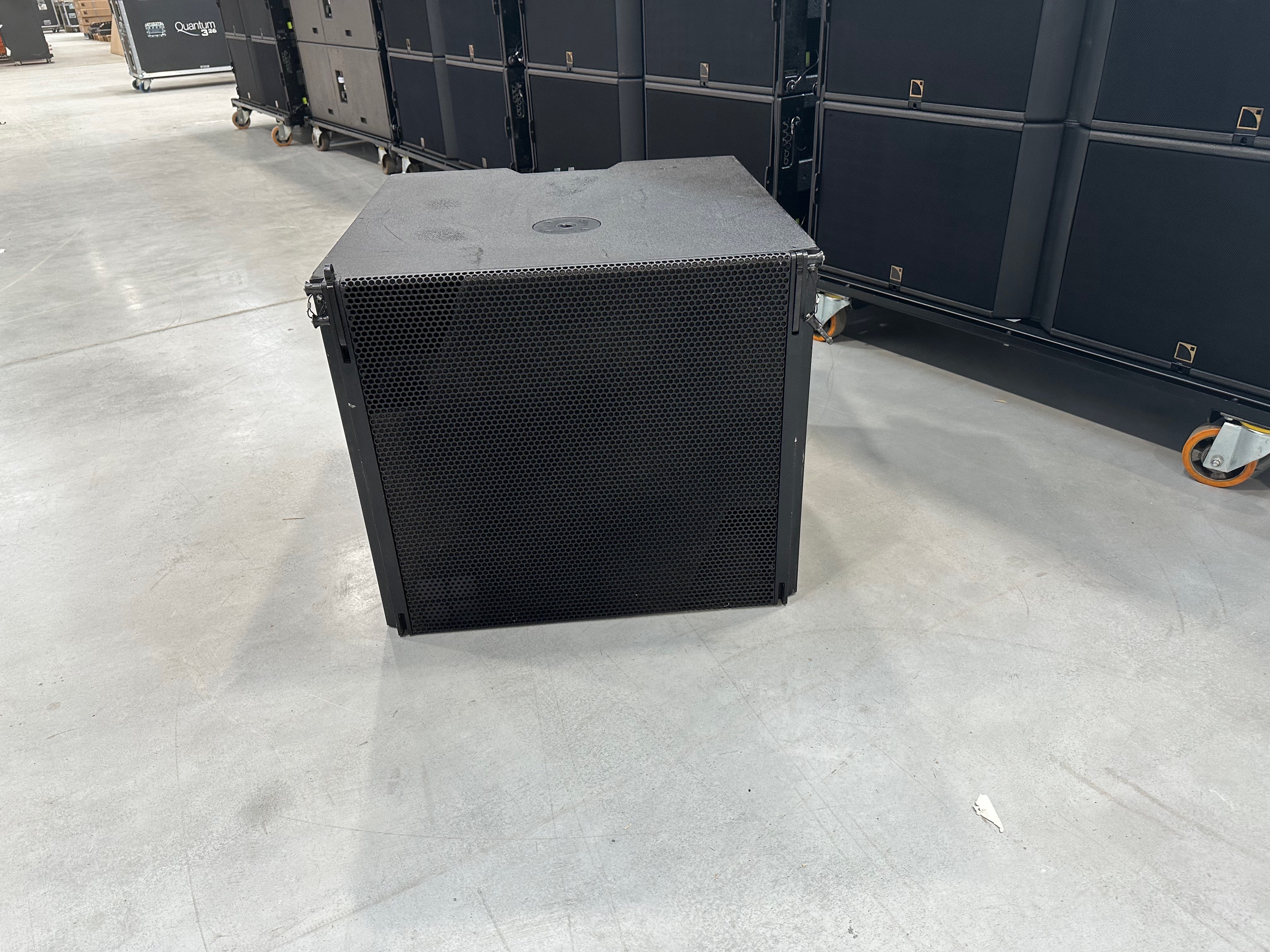 d&b audiotechnik Used V-Subwoofer
