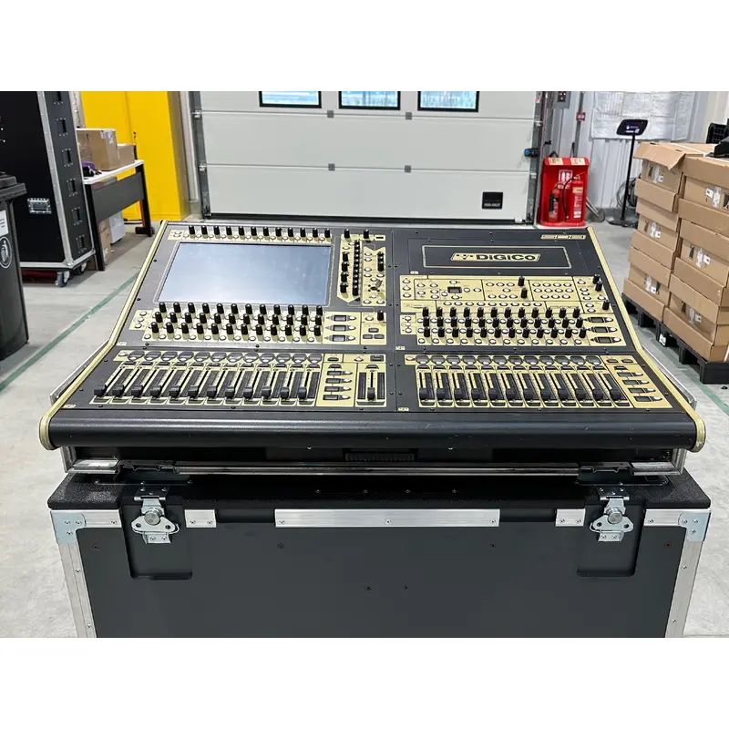 DiGiCo SD8 Used Package