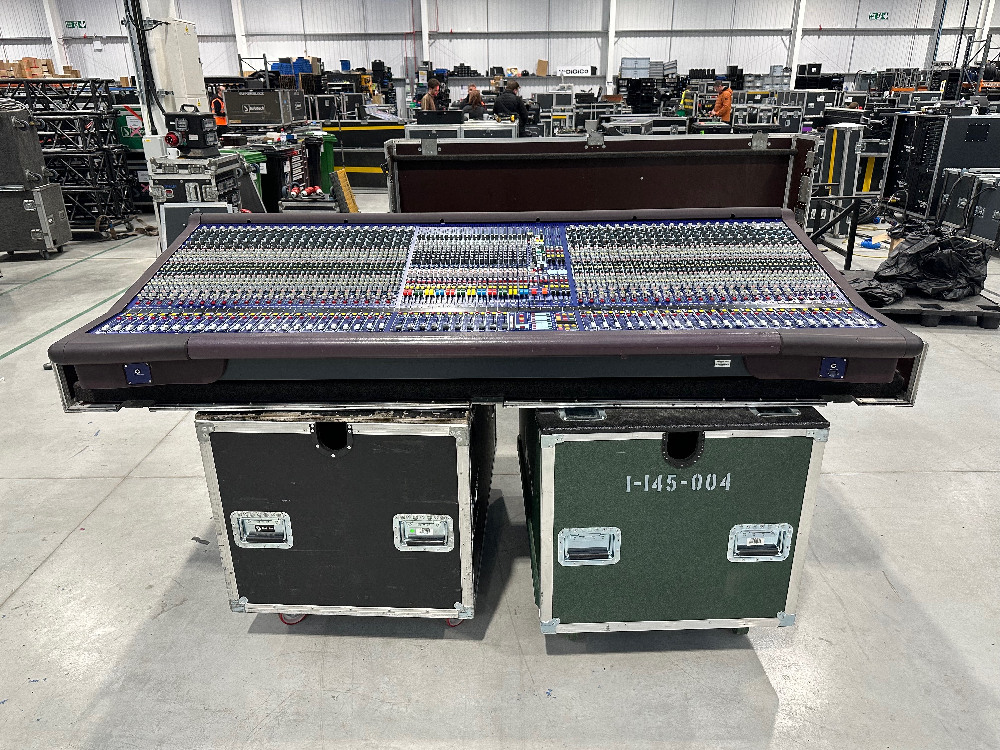 Midas Heritage 3000 Used Analogue Mixing Console