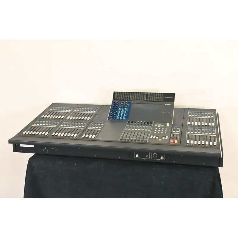 Yamaha M7CL-48 48-Channel Digital Audio Mixing Console