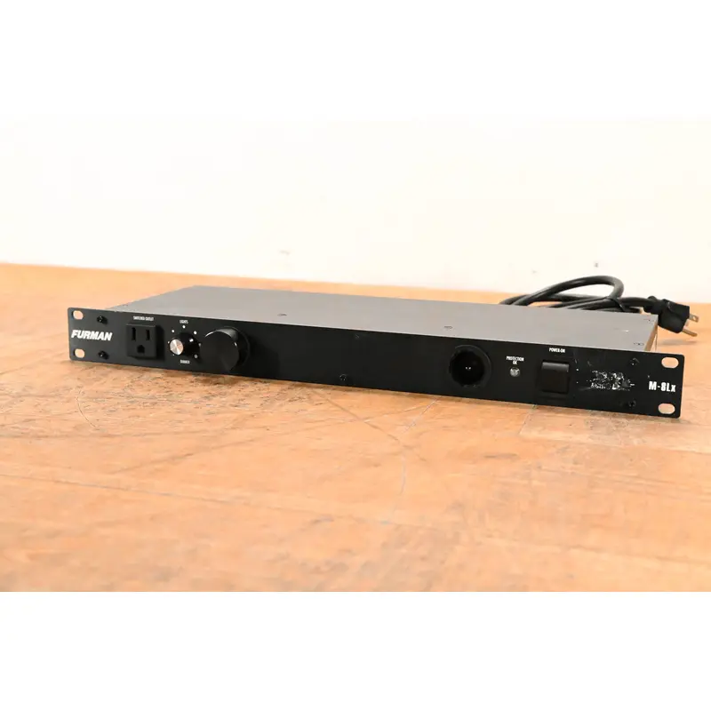 Furman M-8Lx 15A Merit Series Power Conditioner with Lights