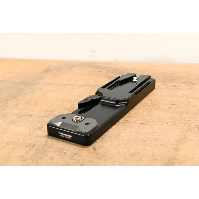 Panasonic SHAN-TM700 Quick Release Tripod Adapter
