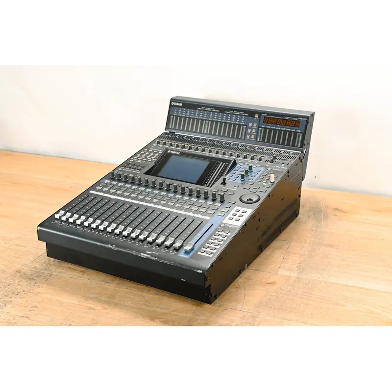 Yamaha DM1000 48-Channel Digital Audio Mixing Console