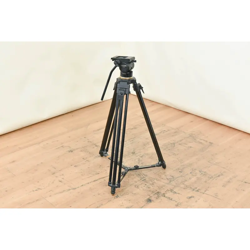 Cartoni Beta Fluid Head with One-Stage Metal Tripod