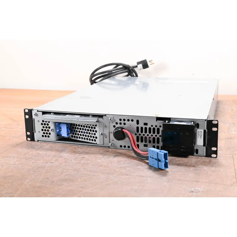 APC SMT2200RM2U Line Interactive 2200VA Smart-UPS