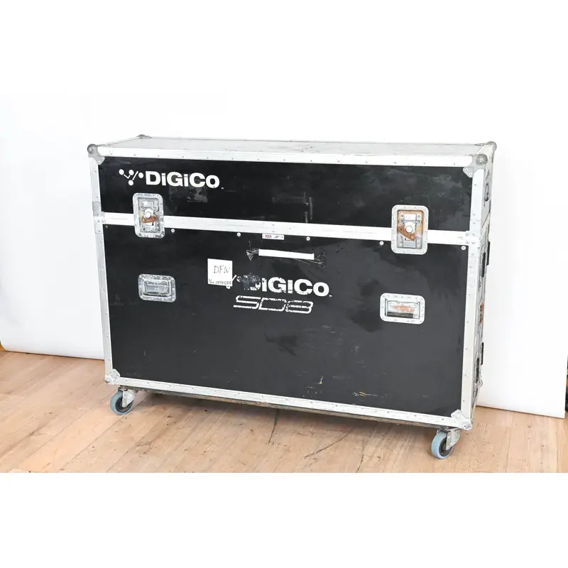 DiGiCo SD8 Mixer Flight Case