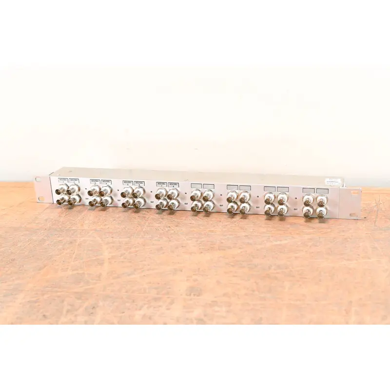 Studer D21m Modular I/O - AES/ EBU - 32x BNC to 4x DB25 Connectors