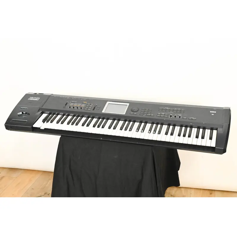 Korg Triton Extreme 76 76-Key 120-Voice Polyphonic Workstation