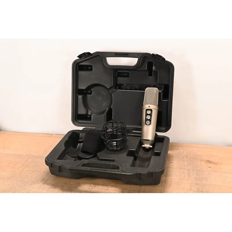 RDE NT2000 Large-Diaphragm Condenser Microphone