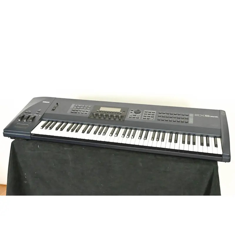 Yamaha EX5 76-key Synthesizer Workstation
