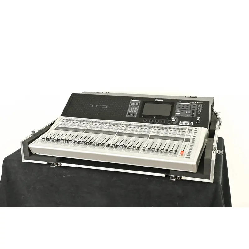 Yamaha TF5 32-Input Digital Mixing Console with Road Case